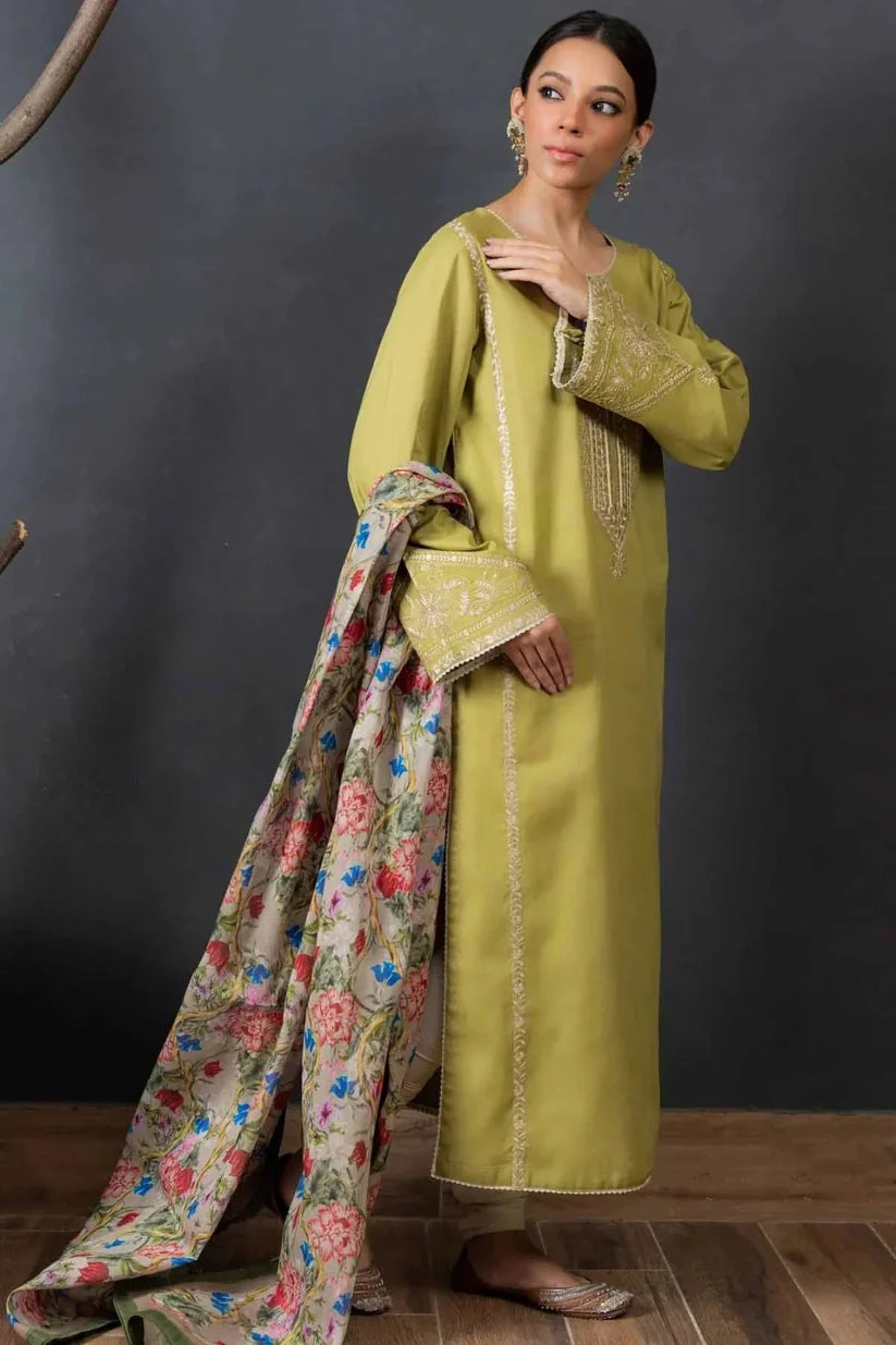sapphire Embroidered lawn Three Piece sp-36